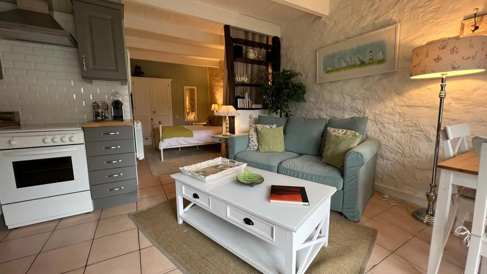 Appartamento Hayloft At Kergudon Gites Sizun