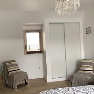  Hébergement de vacances Maison Monts D'arree 3